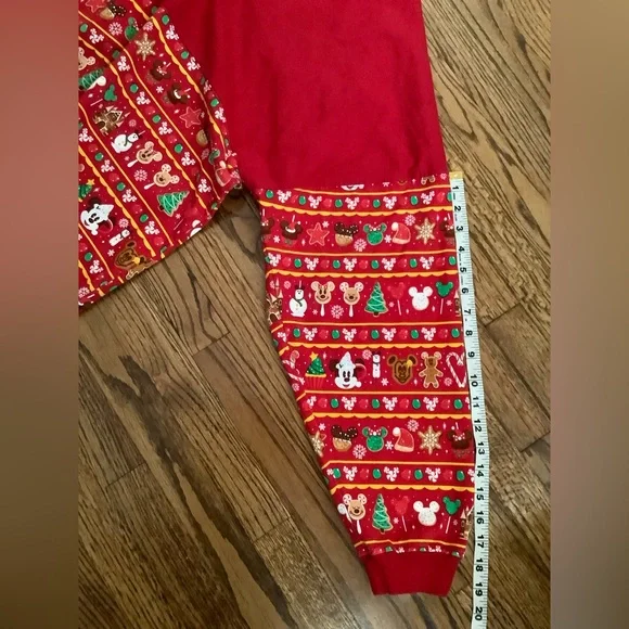 Disney Parks Holiday Treats Spirit Jersey - Picture 10 of 16